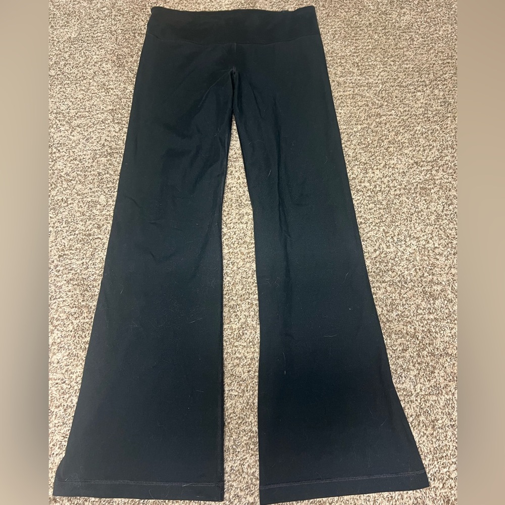 Workout pants. Flare yoga